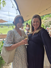 Load image into Gallery viewer, Cavendish