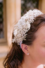 Load image into Gallery viewer, Omorfia