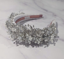 Load image into Gallery viewer, Omorfia