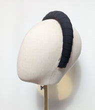 Load image into Gallery viewer, Cavendish