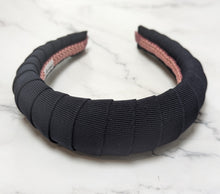 Load image into Gallery viewer, Cavendish