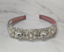 Load image into Gallery viewer, Neruda