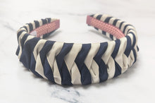 Load image into Gallery viewer, Parker