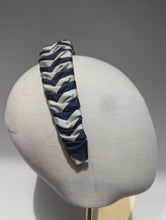 Load image into Gallery viewer, Parker