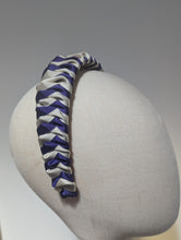 Load image into Gallery viewer, Parker