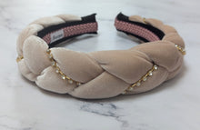 Load image into Gallery viewer, Kuutar