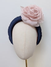 Load image into Gallery viewer, Lytton Floral