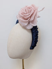Load image into Gallery viewer, Lytton Floral