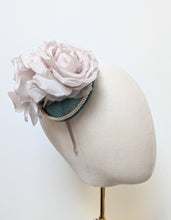 Load image into Gallery viewer, Rosa