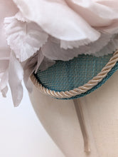 Load image into Gallery viewer, Rosa