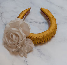 Load image into Gallery viewer, Lytton Floral