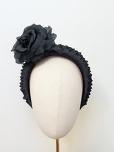Load image into Gallery viewer, Lytton Floral