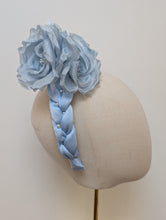 Load image into Gallery viewer, Delphine