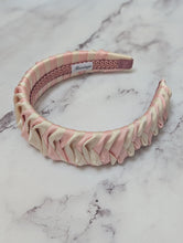 Load image into Gallery viewer, Parker