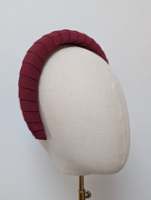 Load image into Gallery viewer, Cavendish