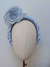 Load image into Gallery viewer, Delphine