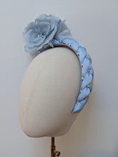 Load image into Gallery viewer, Delphine