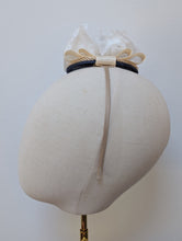 Load image into Gallery viewer, Rosa