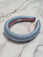 Load image into Gallery viewer, Torrington