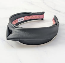 Load image into Gallery viewer, Lyra Twist