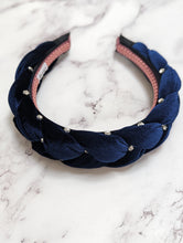 Load image into Gallery viewer, Boleyn