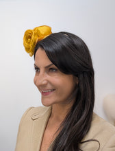 Load image into Gallery viewer, Rosa