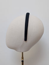 Load image into Gallery viewer, Mini Marchmont