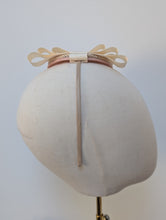 Load image into Gallery viewer, Victoria