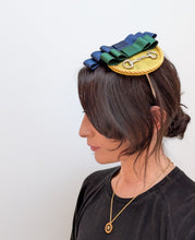 Load image into Gallery viewer, Victoria