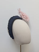 Load image into Gallery viewer, Lytton Floral