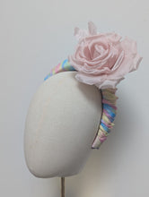 Load image into Gallery viewer, Lytton Floral
