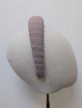 Load image into Gallery viewer, Cavendish