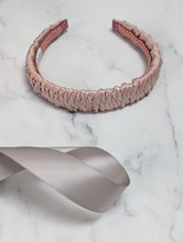 Load image into Gallery viewer, Selkie Slim