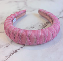 Load image into Gallery viewer, Valora