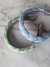 Load image into Gallery viewer, Illyria