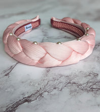 Load image into Gallery viewer, Illyria