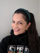 Load image into Gallery viewer, Rabbie