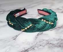 Load image into Gallery viewer, Kuutar