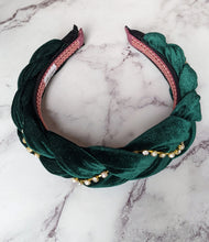 Load image into Gallery viewer, Kuutar