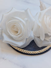Load image into Gallery viewer, Rosa
