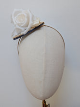 Load image into Gallery viewer, Rosa
