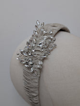 Load image into Gallery viewer, Liliana
